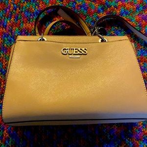 Women’s guess, purse crossbody